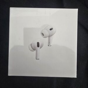 Apple White Wireless Earbuds
